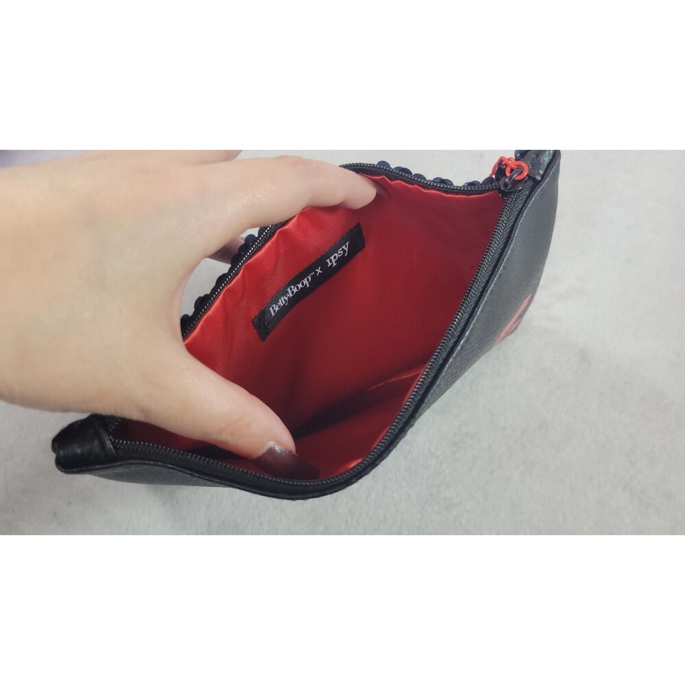Betty Boop x Ipsy Black Sequin Makeup Bag Red Silhouette Heart Charm Glam Pouch - Picture 3 of 4